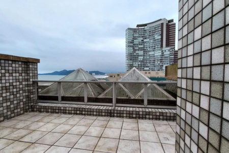 Cobertura com 4 dormitórios à venda, 380 m² por R$ 4.999.999,00 - Gonzaga - Santos/SP