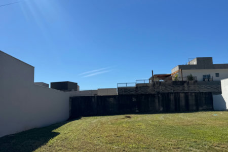 Lote à venda no condomínio Olívio Francischini, Hortolândia - SP