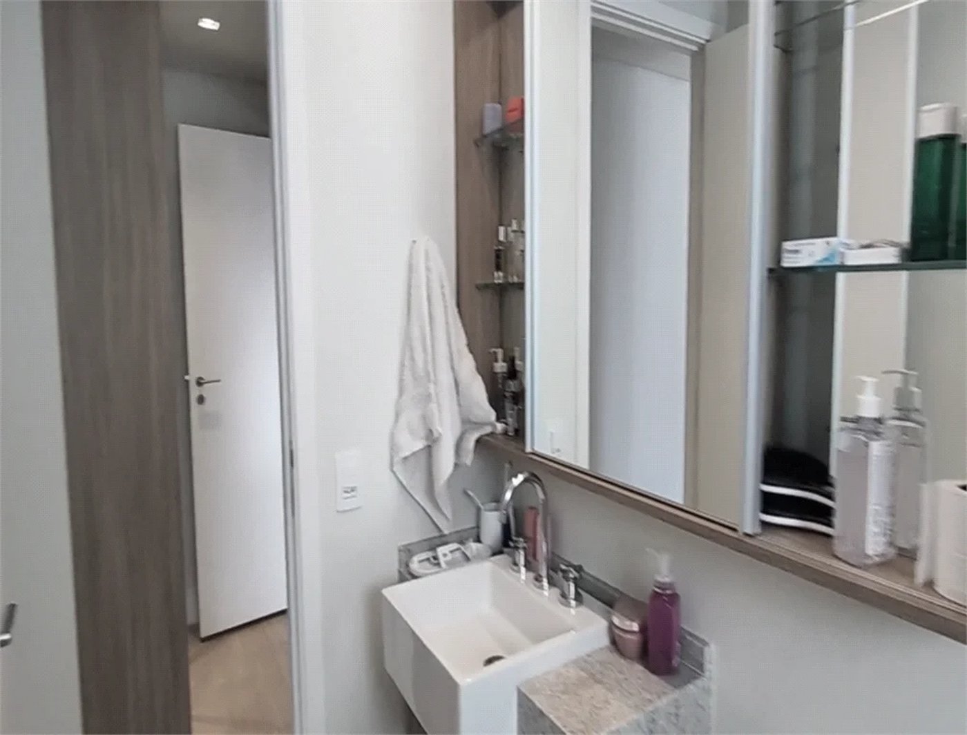 Apartamento à venda com 2 suítes em Pinheiros, São Paulo, SP