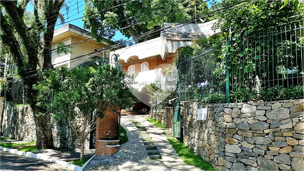 Casa à venda ou para alugar com 3 suítes em Tremembé, São Paulo, SP