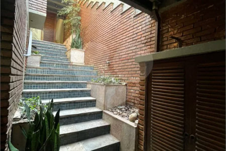 Sobrado à venda com 3 quartos, sendo 1 suíte, em Rolinópolis, São Paulo, SP