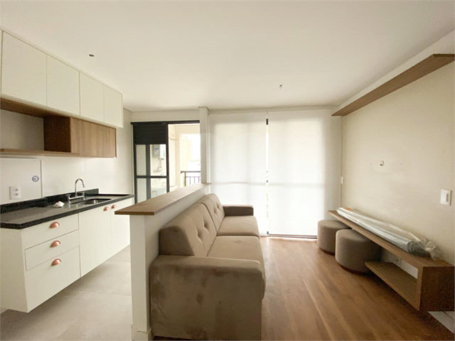 Apartamento à venda com 2 quartos, sendo 1 suíte,  em Parada Inglesa, São Paulo, SP