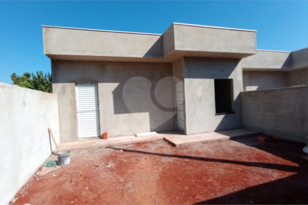 Casa à venda com 2 quartos em Vila Progresso, Itapetininga, SP