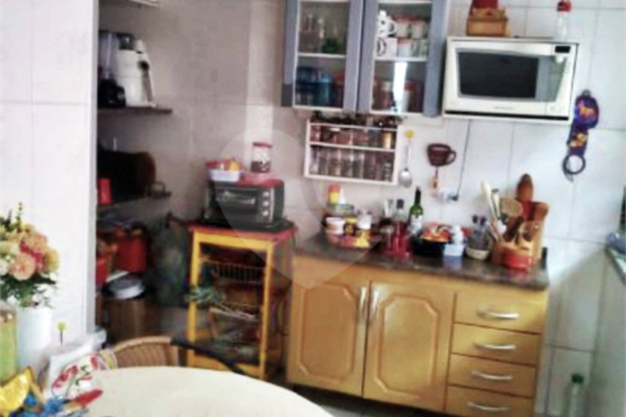 Sobrado à venda com 4 quartos em Parada Inglesa, São Paulo, SP