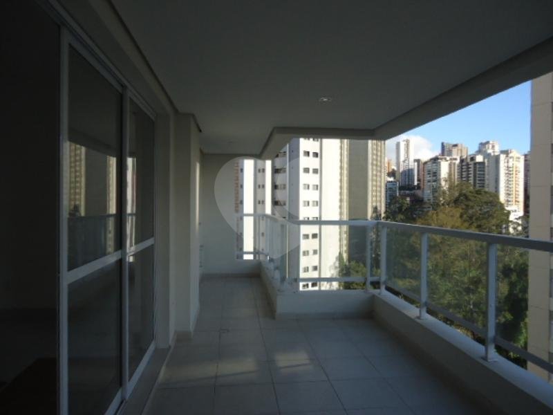 Apartamento à venda com 3 quartos, sendo 1 suíte, em Vila Suzana, São Paulo, SP