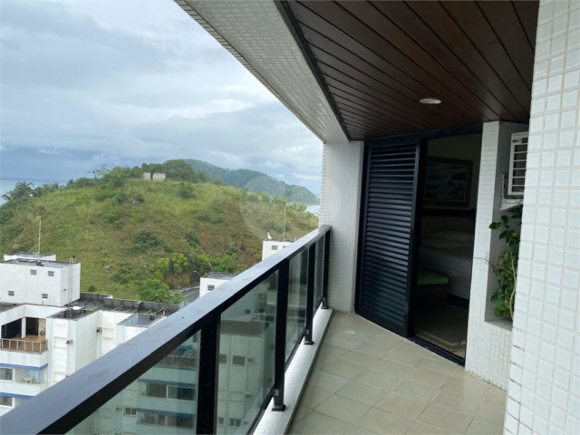 Apartamento à venda com 4 suítes em Jardim Astúrias, Guarujá, SP