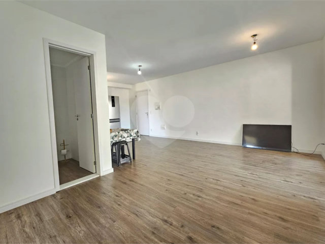 Apartamento à venda com 2 quartos, sendo 1 suíte,  em Santo Amaro, São Paulo, SP