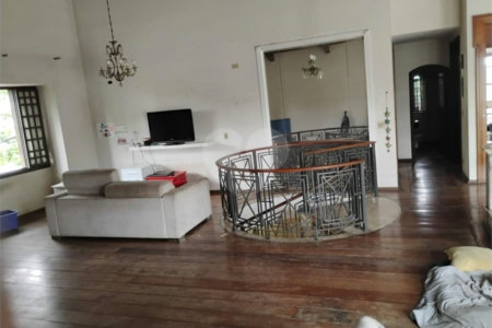 Casa à venda com 7 quartos, sendo 2 suítes,  em Brooklin Paulista, São Paulo, SP