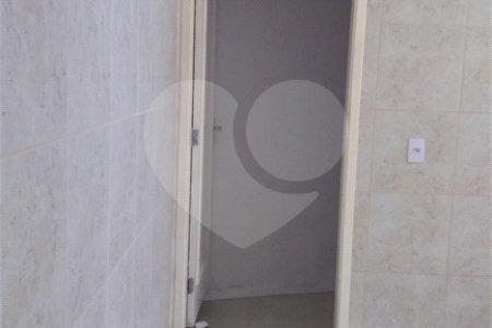 Casa à venda com 3 quartos, sendo 1 suíte, em Vila Mariana, São Paulo, SP