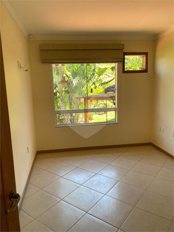 Casa à venda com 4 quartos, sendo 2 suítes, em Ubatiba, Maricá, RJ