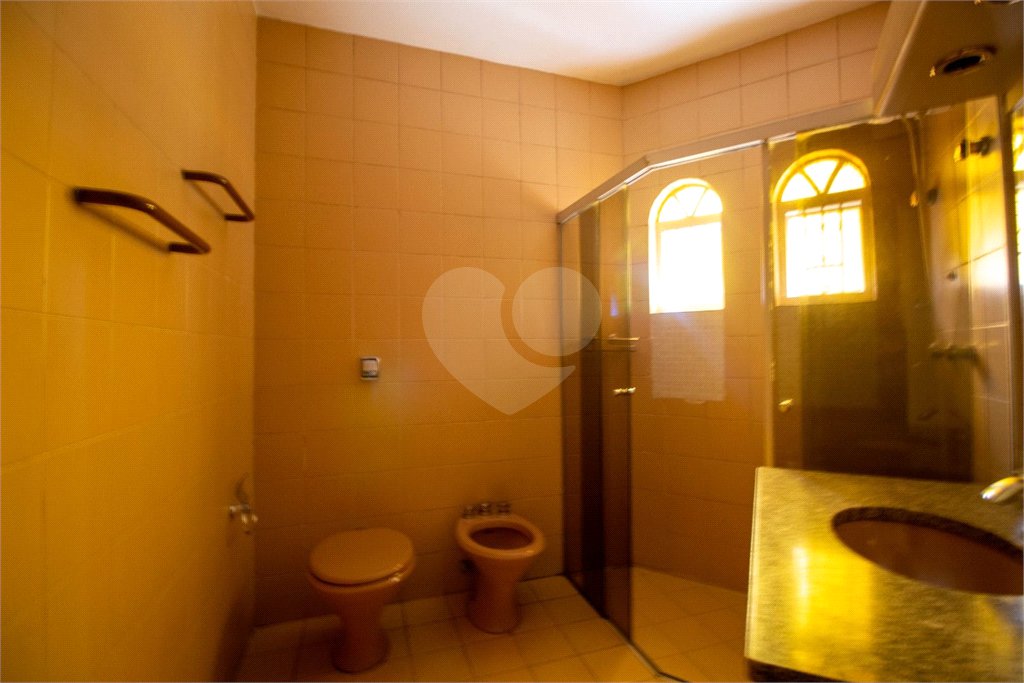 Casa à venda ou para alugar com 4 quartos, sendo 1 suíte, no Centro, São Roque, SP