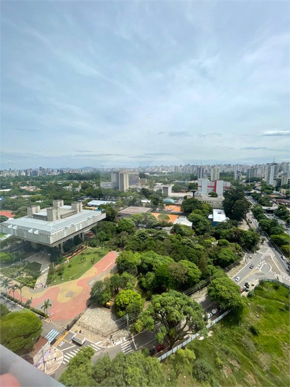 Apartamento à venda com 2 suítes em Indianópolis, São Paulo, SP