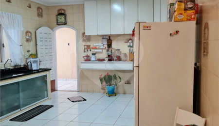 Sobrado à venda com 3 quartos, sendo 1 suíte,  em Vila Ester (zona Norte), São Paulo, SP