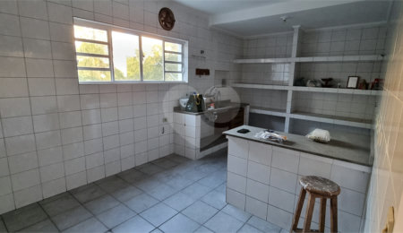 Casa à venda com 3 quartos, sendo 1 suíte,  em Jardim Rosa Maria, São Paulo, SP