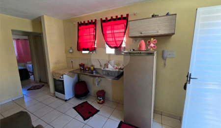 Casa à venda com 2 quartos no condomínio Esmeralda, Itapetininga - SP