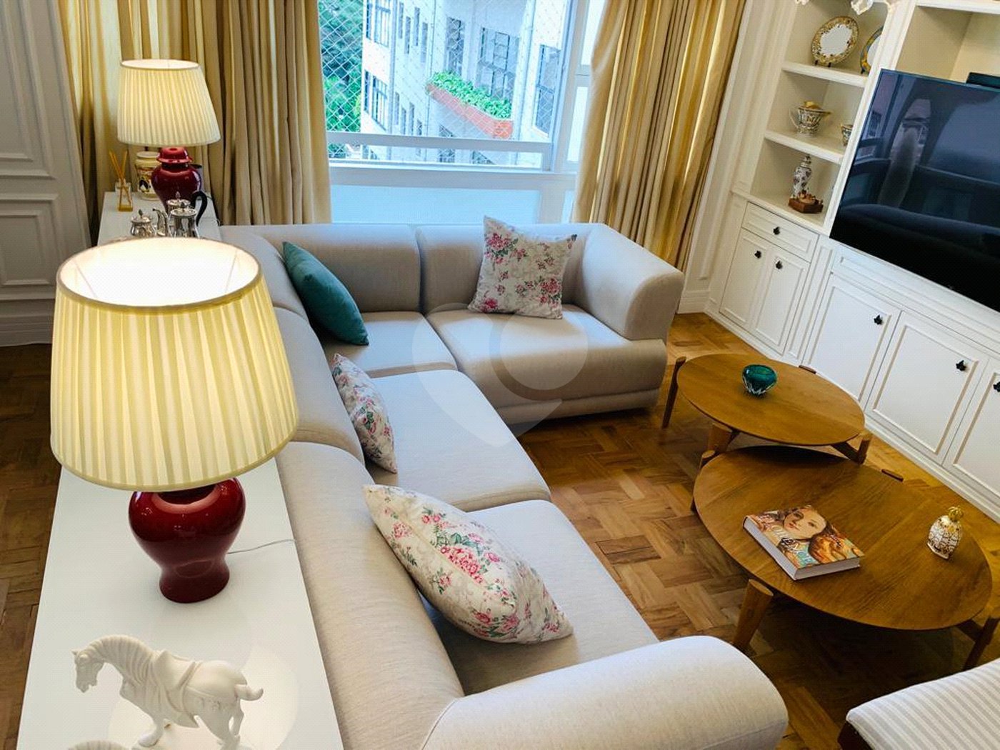 Apartamento à venda com 3 quartos, sendo 1 suíte, em Jardim Paulista, São Paulo, SP