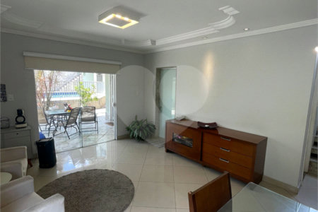 Casa à venda com 5 quartos, sendo 1 suíte, no condomínio Residencial Green Ville, Rio de Janeiro - RJ