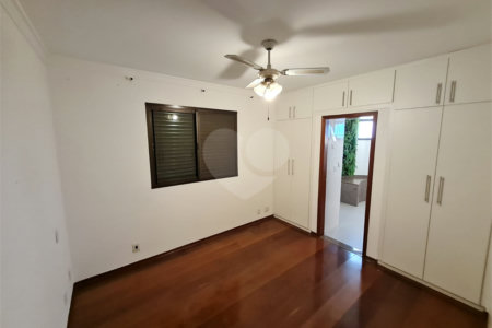 Apartamento à venda com 3 quartos, sendo 1 suíte,  em Vila Angeli, Valinhos, SP