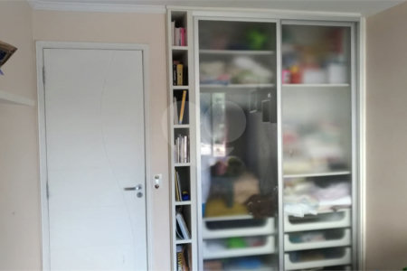 Apartamento à venda com 3 quartos, sendo 1 suíte,  em Cidade Monções, São Paulo, SP