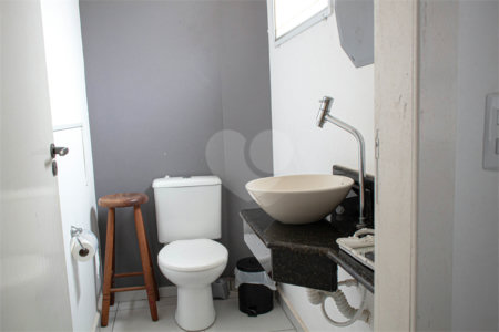 Casa à venda com 2 quartos, sendo 1 suíte, no Centro, Mairinque, SP