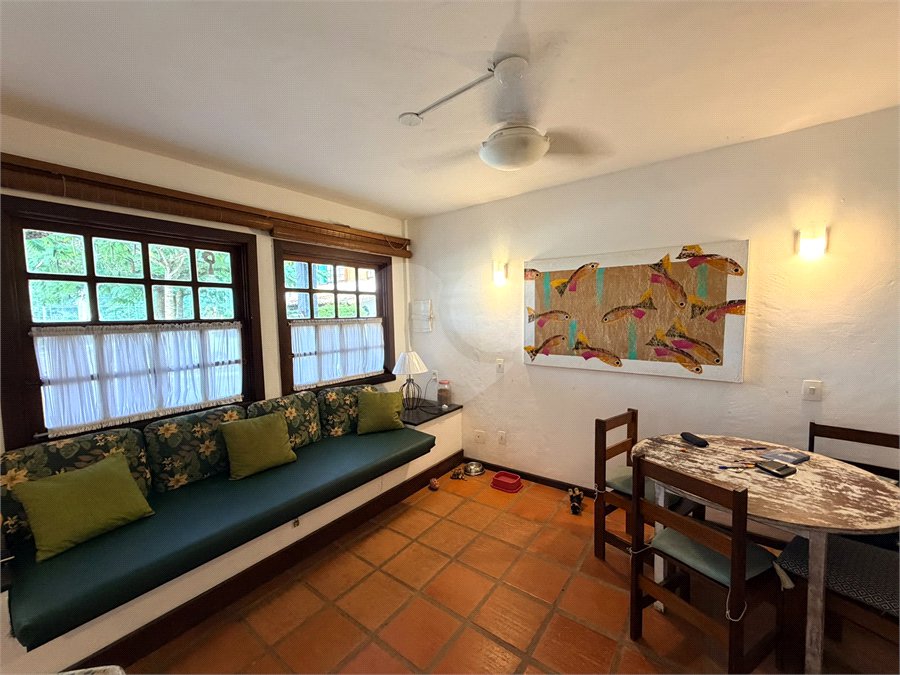 Casa em condomínio à venda com 2 quartos em Manguinhos, Armação dos Búzios, RJ