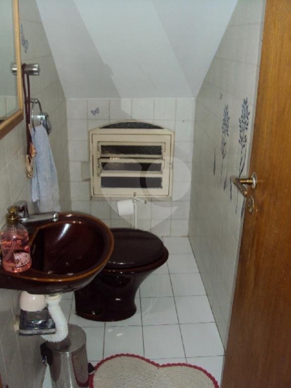 Sobrado à venda com 3 quartos, sendo 1 suíte,  em Jardim Pinheiros, São Paulo, SP