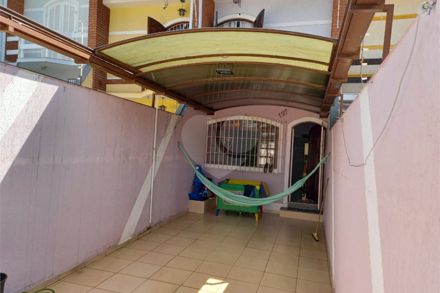 Sobrado à venda com 2 quartos em Tremembé, São Paulo, SP