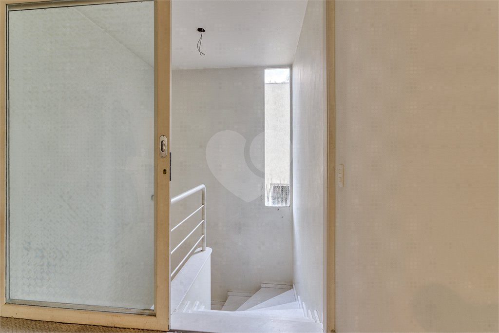 Casa à venda com 4 quartos, sendo 2 suítes, em Chácara Monte Alegre, São Paulo, SP