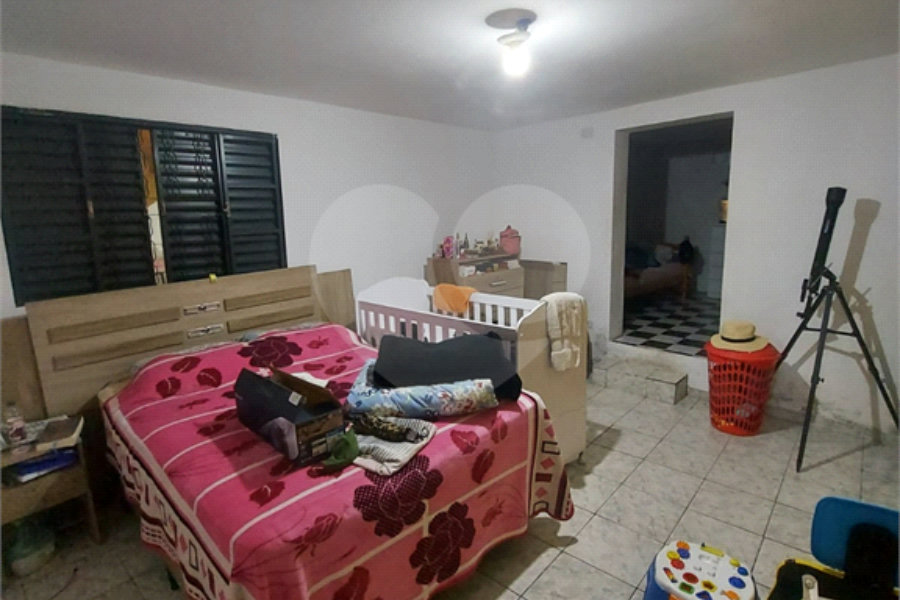 Sobrado à venda com 8 quartos no Brasilândia, São Paulo, SP