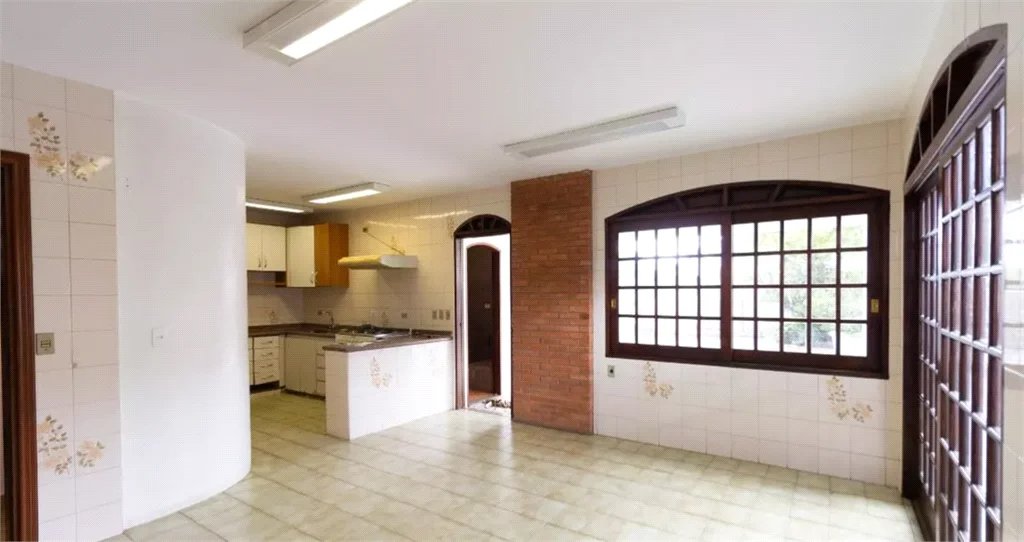 Casa à venda com 4 quartos, sendo 1 suíte,  em Vila Tiradentes, São Paulo, SP