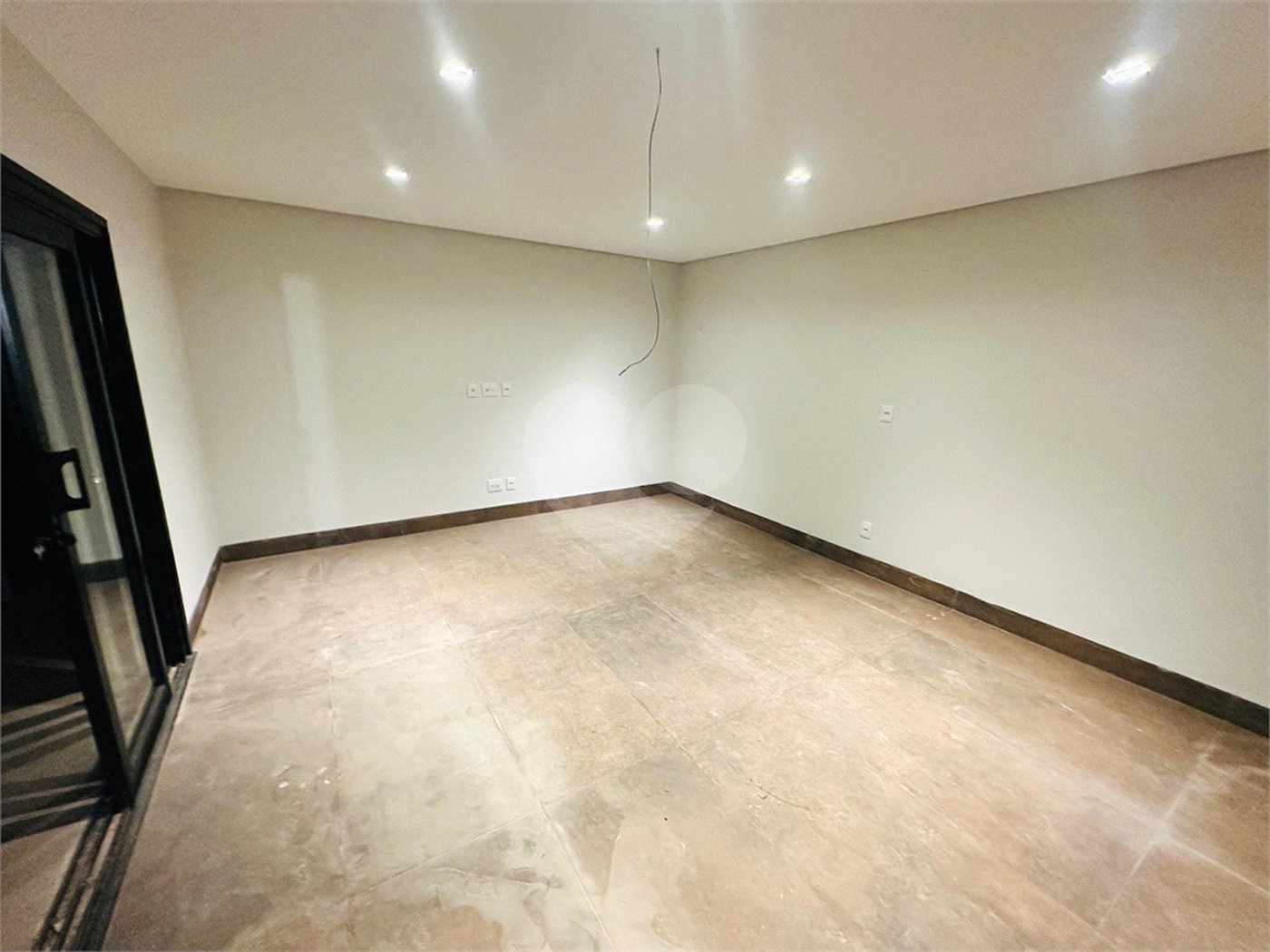 Casa à venda com 3 suítes no condomínio Villa Jardim, Cuiabá - MT