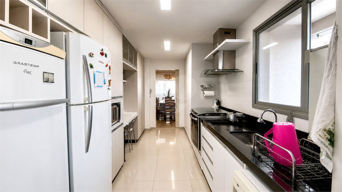Apartamento à venda com 3 suítes em Jardim Cuiabá, Cuiabá, MT
