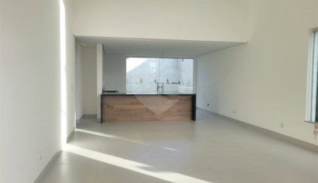 Casa à venda com 2 quartos, sendo 1 suíte,  em Orla Norte, Porto Seguro, BA