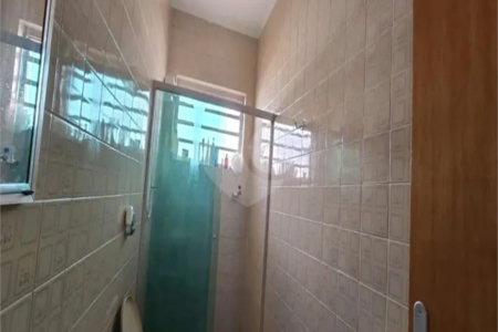 Casa Térrea à venda ou para alugar com 5 quartos, sendo 1 suíte, em Vila Vitório Mazzei, São Paulo, SP