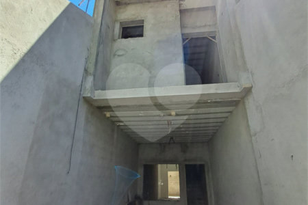 Sobrado à venda com 3 quartos, sendo 1 suíte,  em Vila Laís, São Paulo, SP