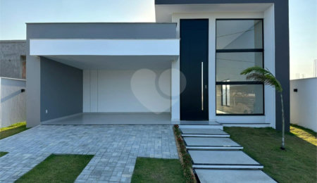Casa em condomínio à venda com 3 quartos, sendo 1 suíte,  em Nova São Pedro, São Pedro da Aldeia, RJ