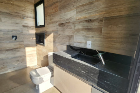 Casa à venda com 3 suítes no condomínio Santa Isabel I, Louveira - SP