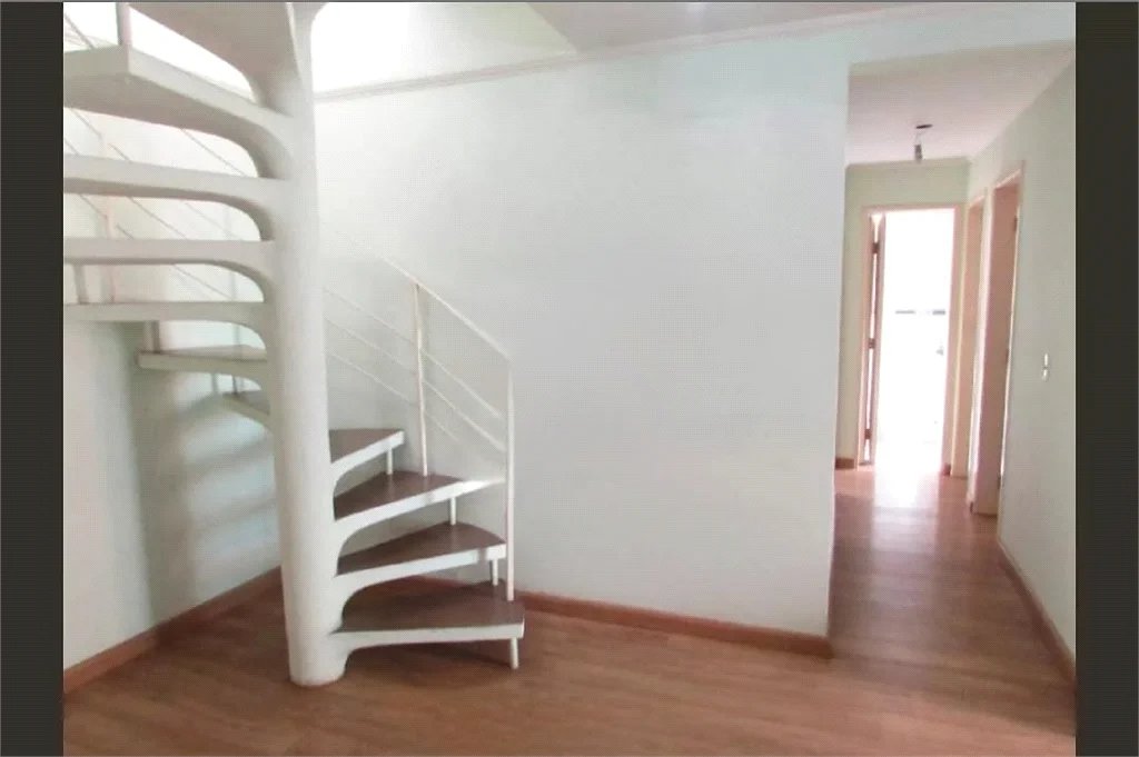 Cobertura à venda com 3 quartos, sendo 1 suíte,  em Paraisópolis, São Paulo, SP