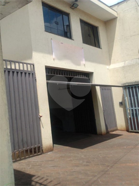 Sobrado à venda com 6 quartos em Jardim Japão, São Paulo, SP