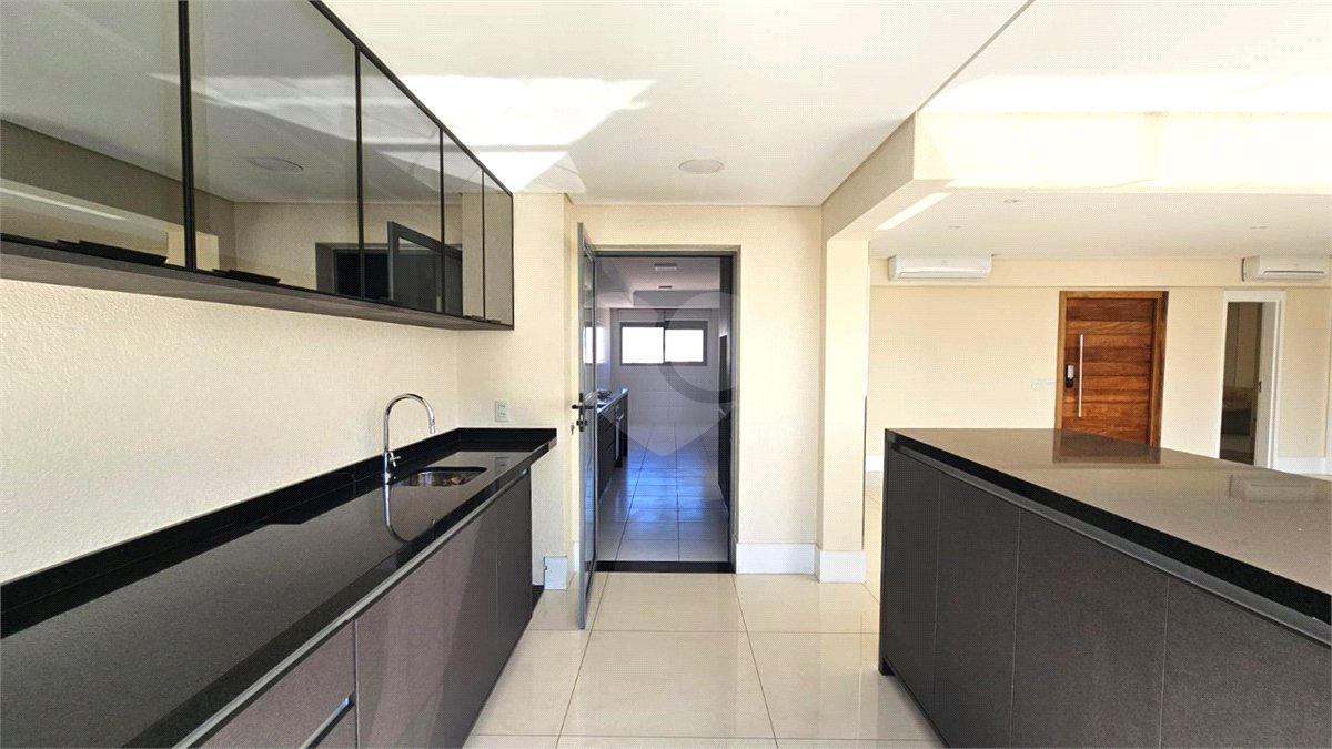 Apartamento à venda ou para alugar com 3 suítes em Chácara Santo Antônio, São Paulo, SP