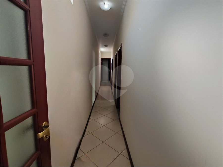 Sobrado à venda ou para alugar com 3 quartos, sendo 1 suíte,  em Jardim Itália, Itapetininga, SP