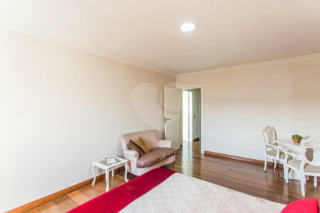 Sobrado à venda com 4 quartos, sendo 3 suítes, em Brooklin, São Paulo, SP