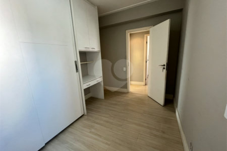 Apartamento à venda com 3 suítes em Mooca, São Paulo, SP