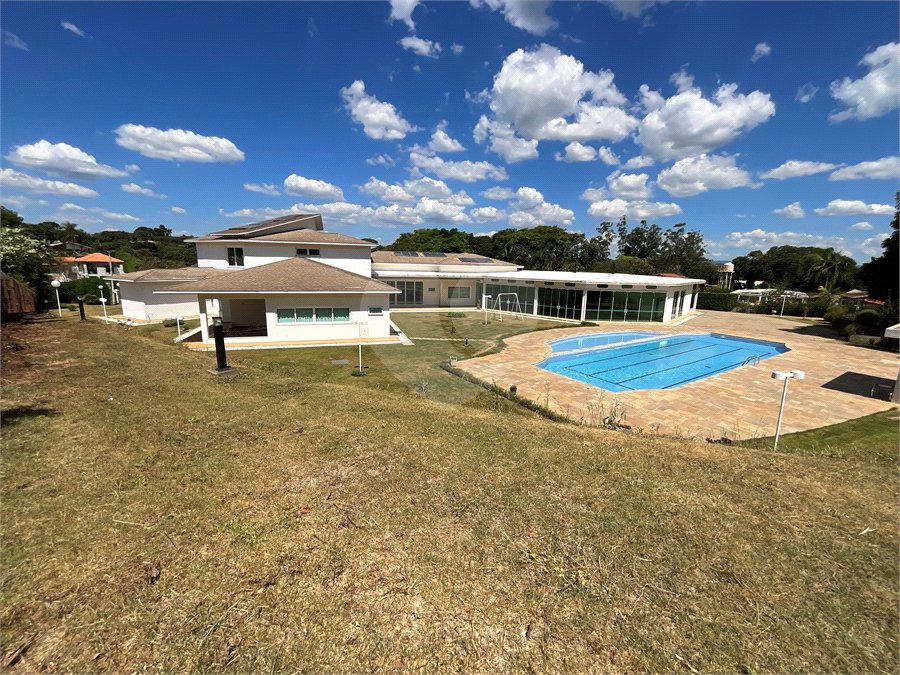 Casa à venda com 6 quartos, sendo 5 suítes, no condomínio City Castelo, Itu - SP