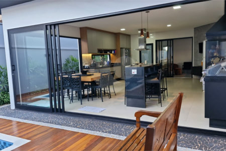 Casa à venda com 4 suítes no condomínio Quinta das Laranjeiras, Araraquara - SP