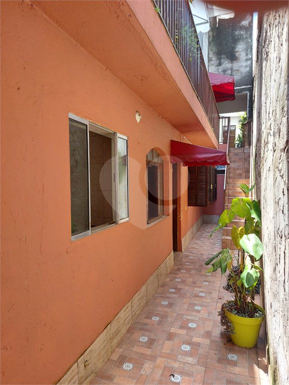 Casa à venda com 4 quartos, sendo 1 suíte, em Vila Pirajussara, São Paulo, SP