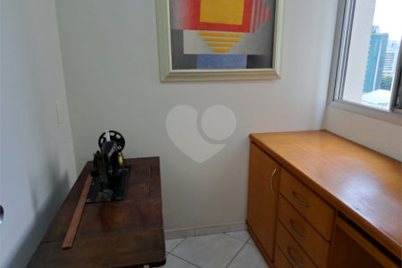 Apartamento à venda com 2 quartos, sendo 1 suíte, em Campo Belo, São Paulo, SP
