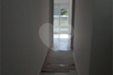 Sobrado à venda com 2 suítes em Vila Nivi, São Paulo, SP