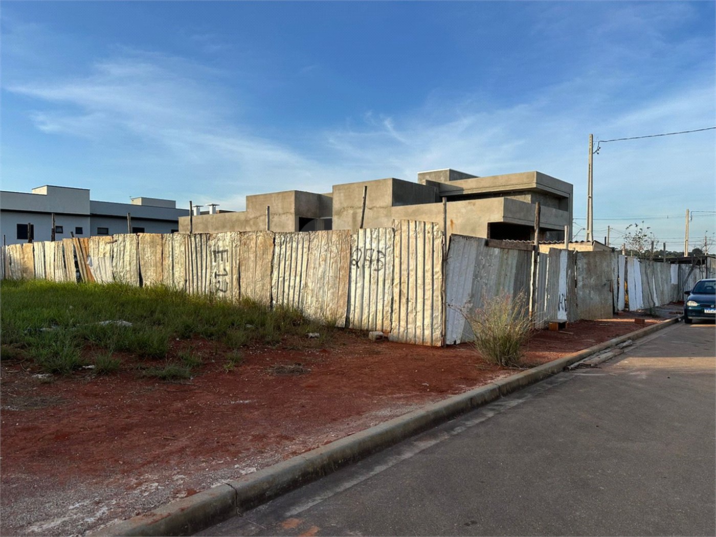 Casa à venda com 3 suítes no condomínio Golden Ville, Itapetininga - SP