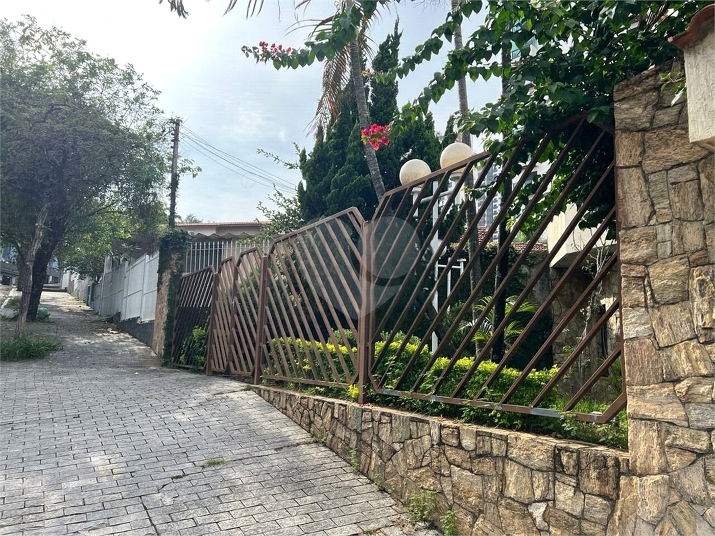 Casa à venda com 3 quartos em Água Fria, São Paulo, SP